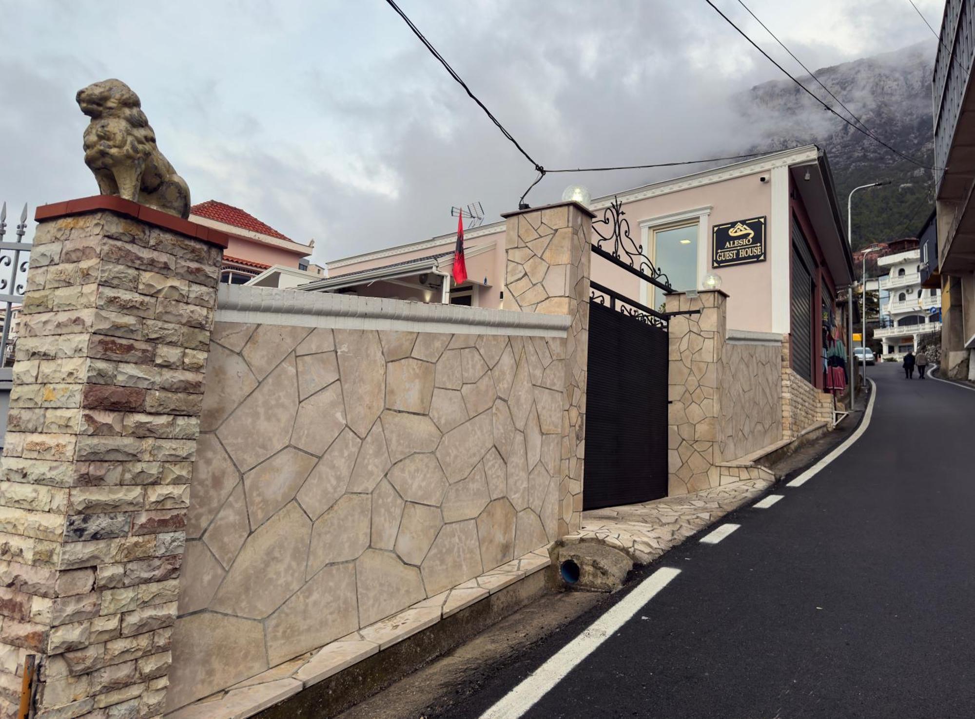 Alesio Guest House Kruje Exterior photo