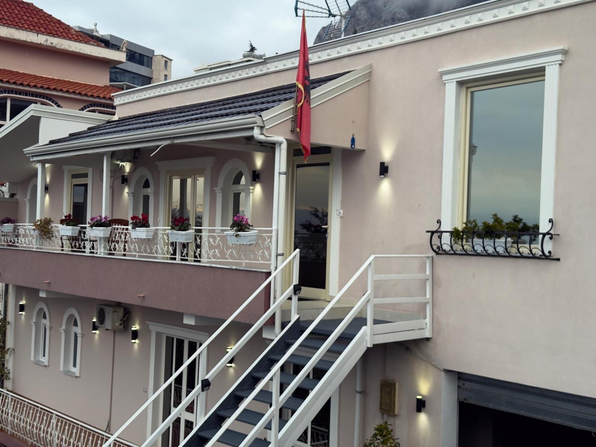 Alesio Guest House Kruje Exterior photo