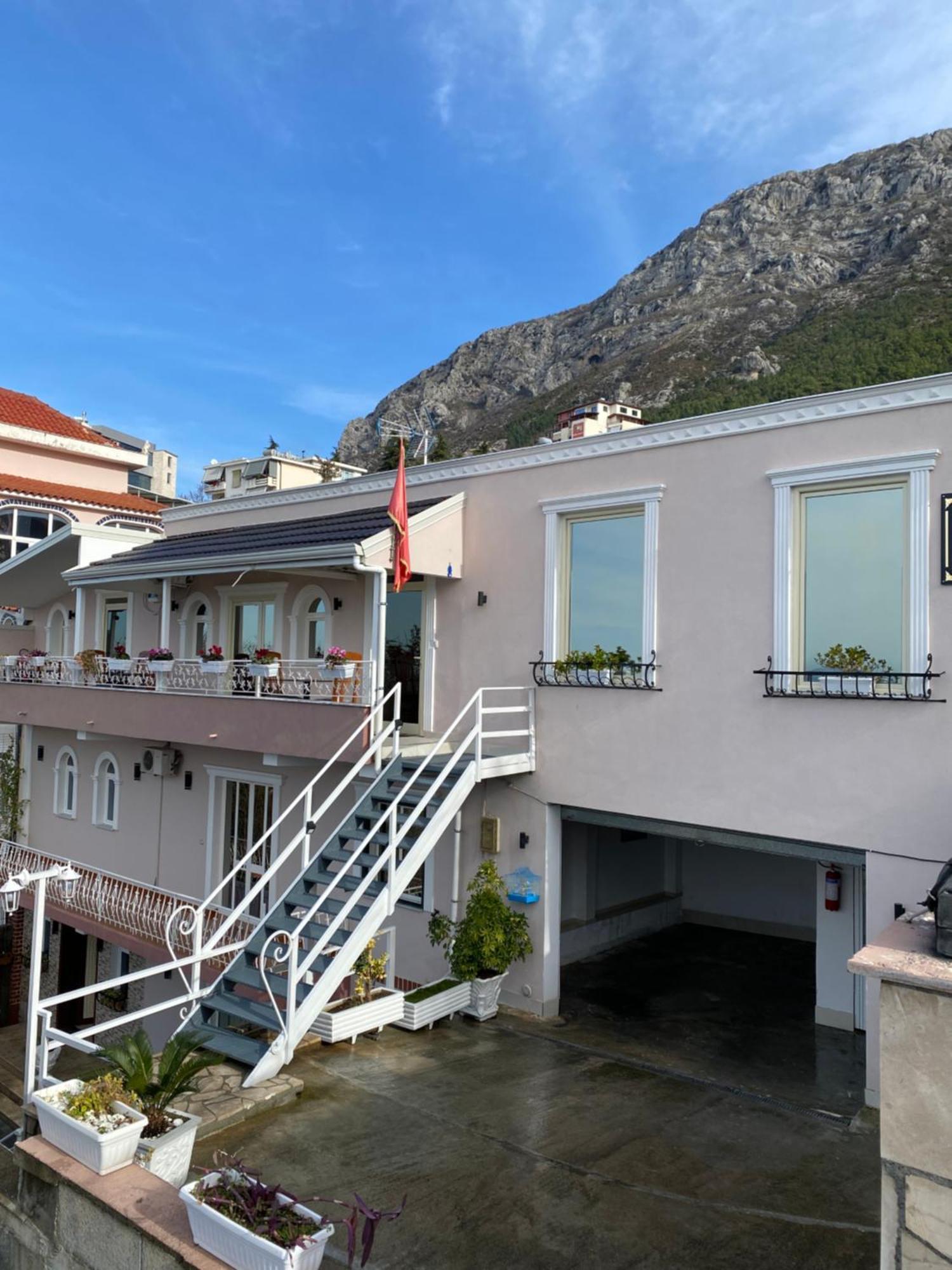 Alesio Guest House Kruje Exterior photo